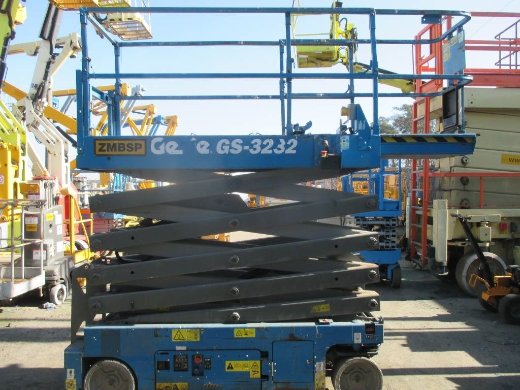 Genie GS 3232 - Ψαλιδωτό ανυψωτικό: φωτογραφία 5 Genie GS 3232 - Ψαλιδωτό ανυψωτικό: φωτογραφία 5