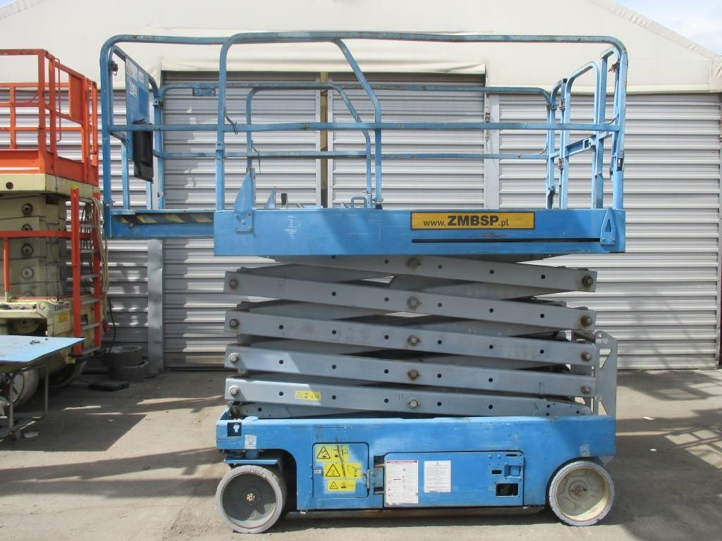 Genie GS 3246 - Ψαλιδωτό ανυψωτικό: φωτογραφία 1 Genie GS 3246 - Ψαλιδωτό ανυψωτικό: φωτογραφία 1