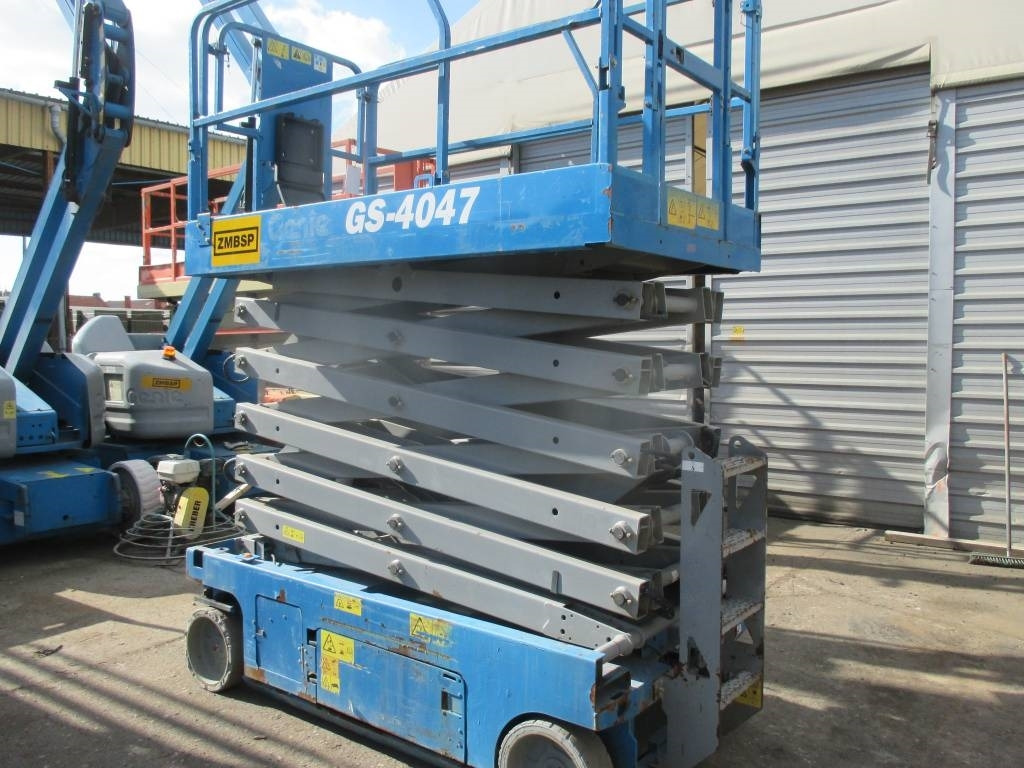 Ψαλιδωτό ανυψωτικό Genie GS 4047: φωτογραφία 8