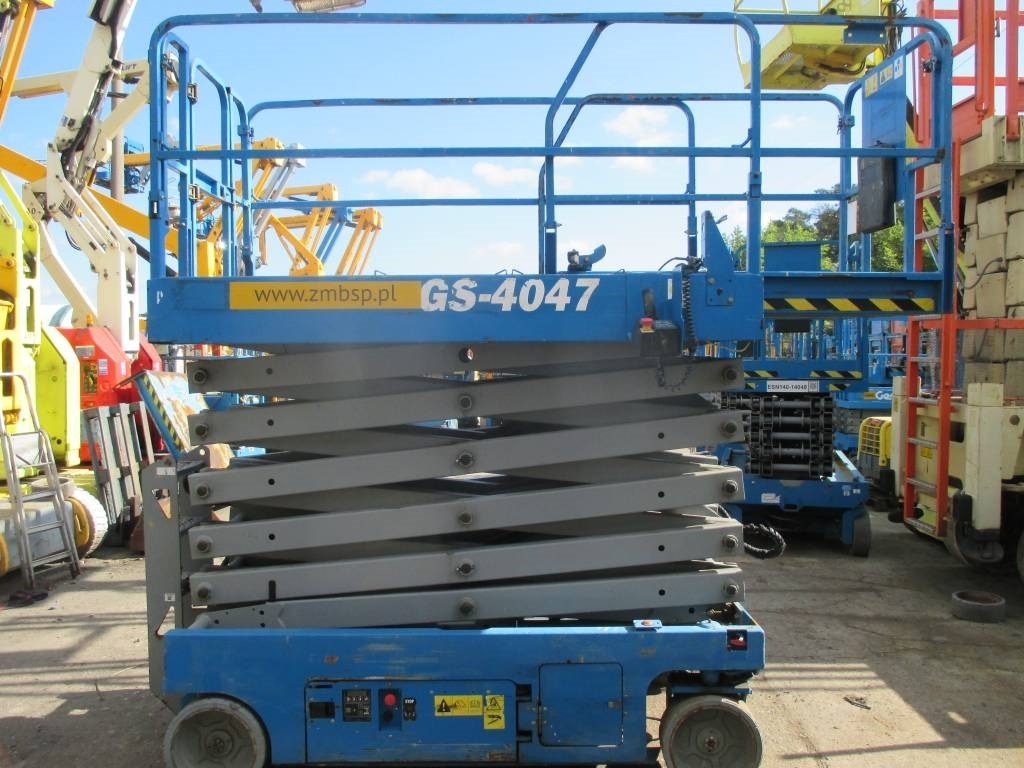Genie GS 4047 - Ψαλιδωτό ανυψωτικό: φωτογραφία 5 Genie GS 4047 - Ψαλιδωτό ανυψωτικό: φωτογραφία 5