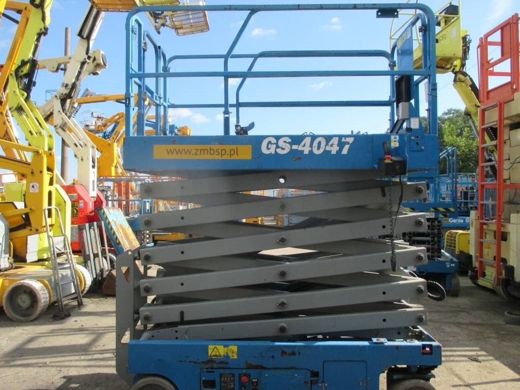 Genie GS 4047 - Ψαλιδωτό ανυψωτικό: φωτογραφία 5 Genie GS 4047 - Ψαλιδωτό ανυψωτικό: φωτογραφία 5