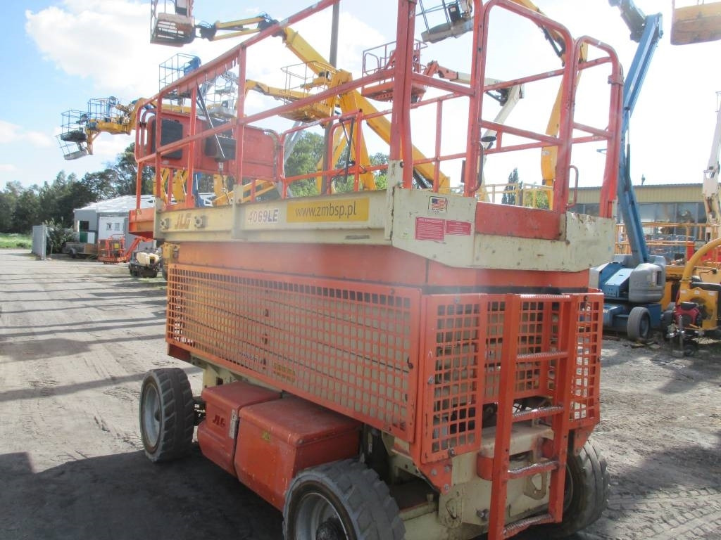 JLG 4069 LE - Ψαλιδωτό ανυψωτικό: φωτογραφία 5 JLG 4069 LE - Ψαλιδωτό ανυψωτικό: φωτογραφία 5