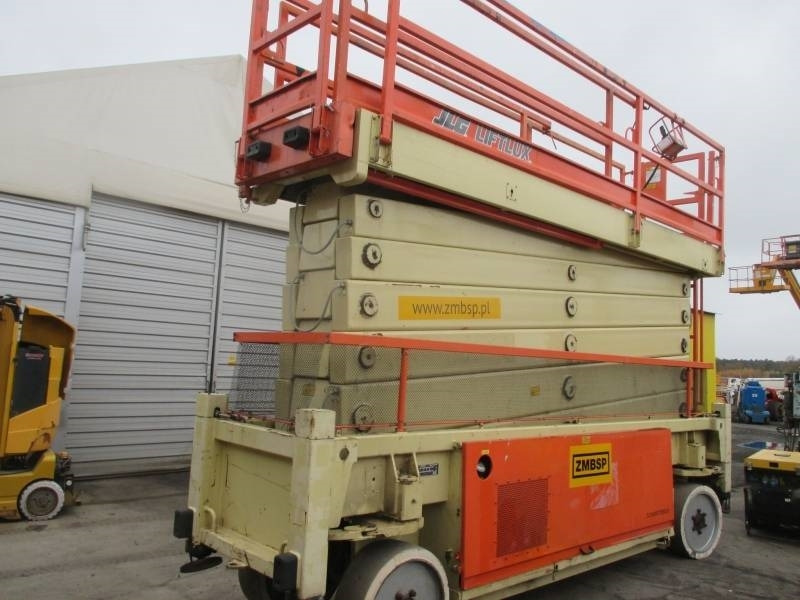 JLG Liftlux 245-12 - Ψαλιδωτό ανυψωτικό: φωτογραφία 3 JLG Liftlux 245-12 - Ψαλιδωτό ανυψωτικό: φωτογραφία 3
