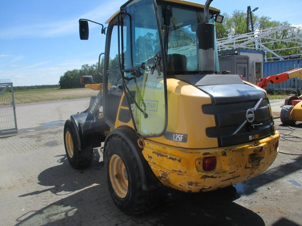 Volvo L 25 F - Ελαστιχοφόρος φορτωτής: φωτογραφία 4 Volvo L 25 F - Ελαστιχοφόρος φορτωτής: φωτογραφία 4