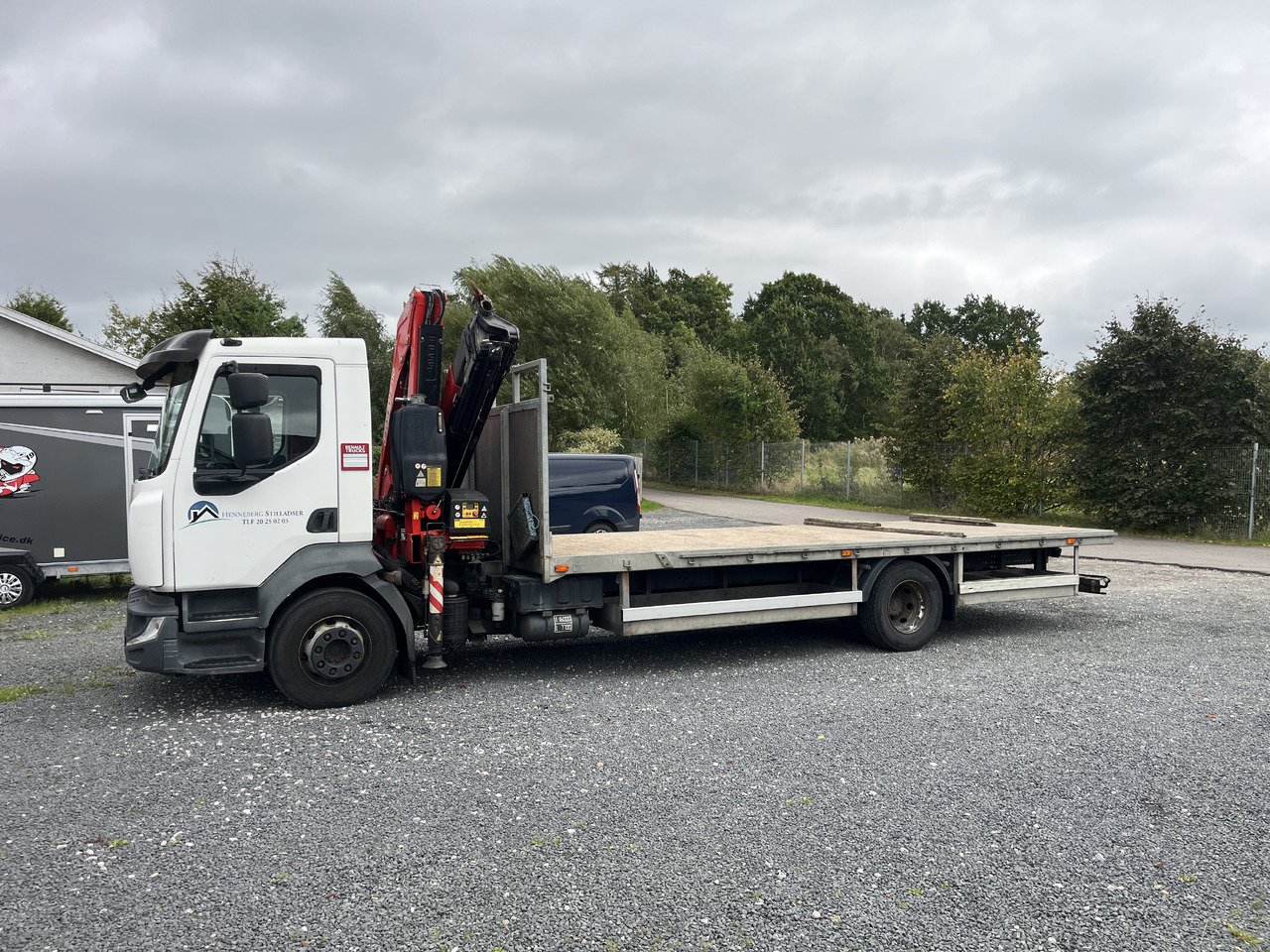 RENAULT D 16 - Φορτηγό με γερανό: φωτογραφία 4 RENAULT D 16 - Φορτηγό με γερανό: φωτογραφία 4