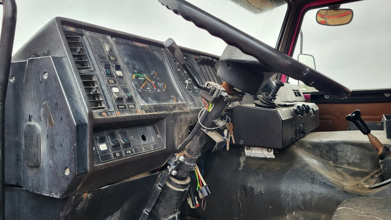 Τράκτορας SCANIA R 142 H 6X2 SU KRANU: φωτογραφία 24 Τράκτορας SCANIA R 142 H 6X2 SU KRANU: φωτογραφία 24