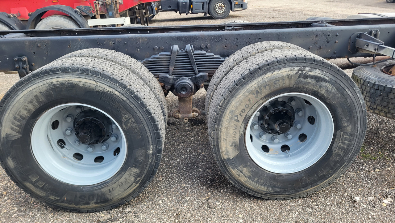 Φορτηγό σασί SCANIA R124 420 6X4: φωτογραφία 10