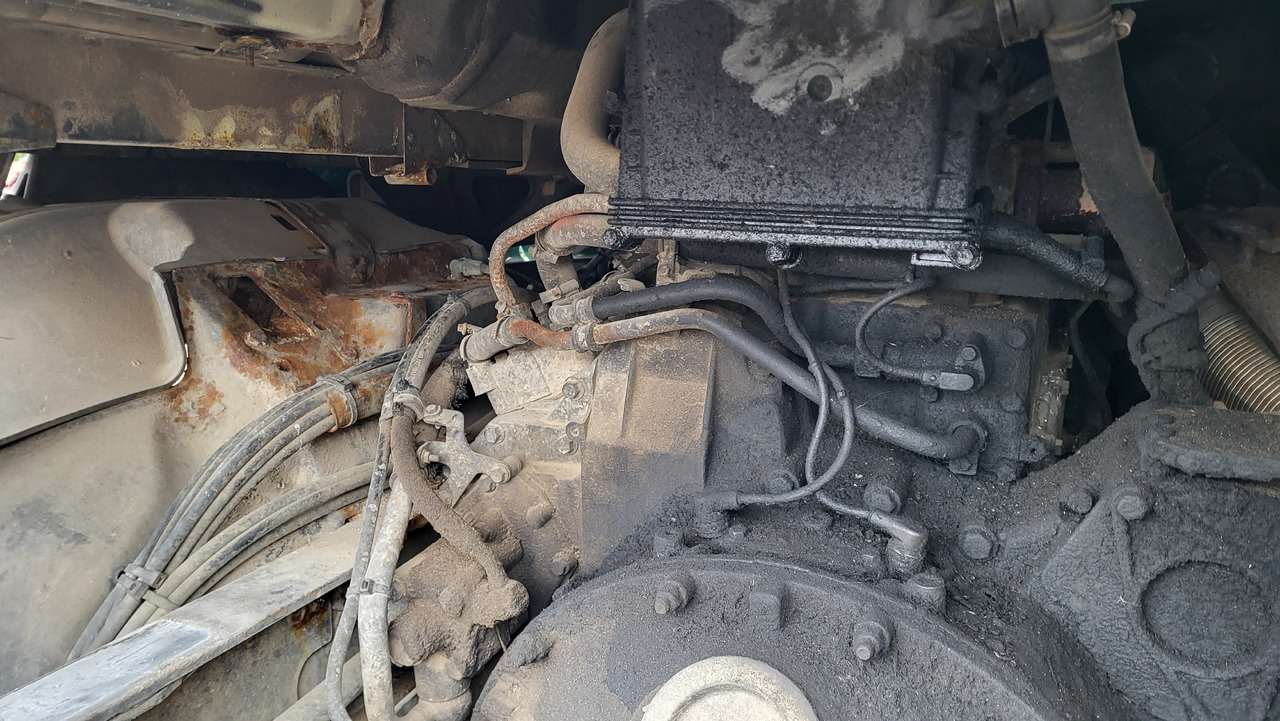 Φορτηγό σασί SCANIA R124 420 6X4: φωτογραφία 14