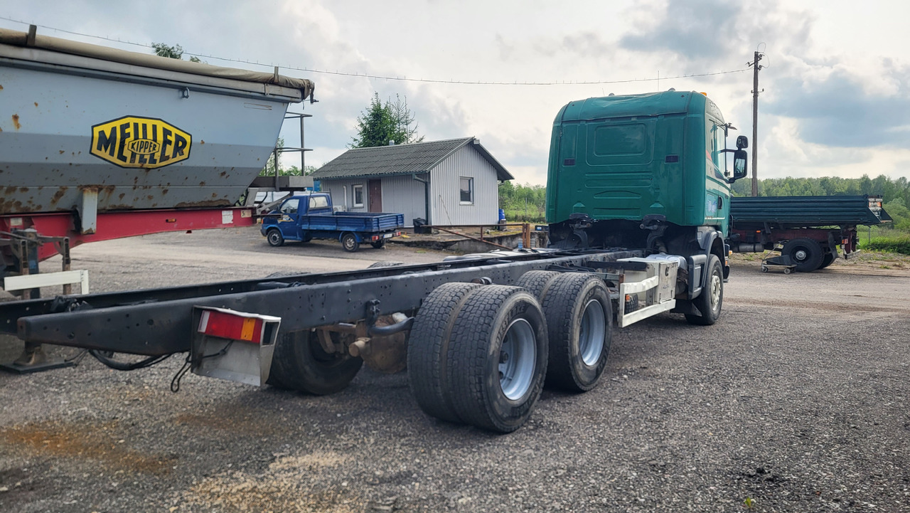 Φορτηγό σασί SCANIA R124 420 6X4: φωτογραφία 7