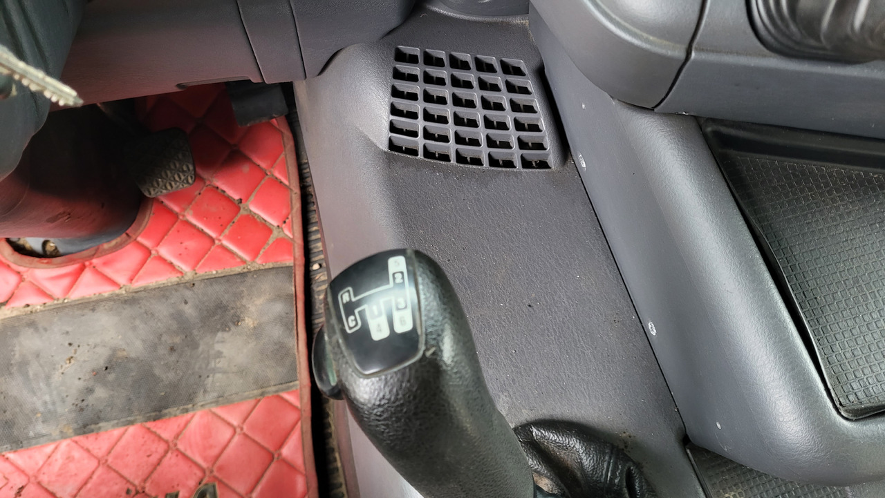 Φορτηγό σασί SCANIA R124 420 6X4: φωτογραφία 21