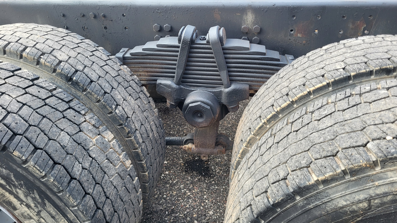 Φορτηγό σασί SCANIA R124 420 6X4: φωτογραφία 24