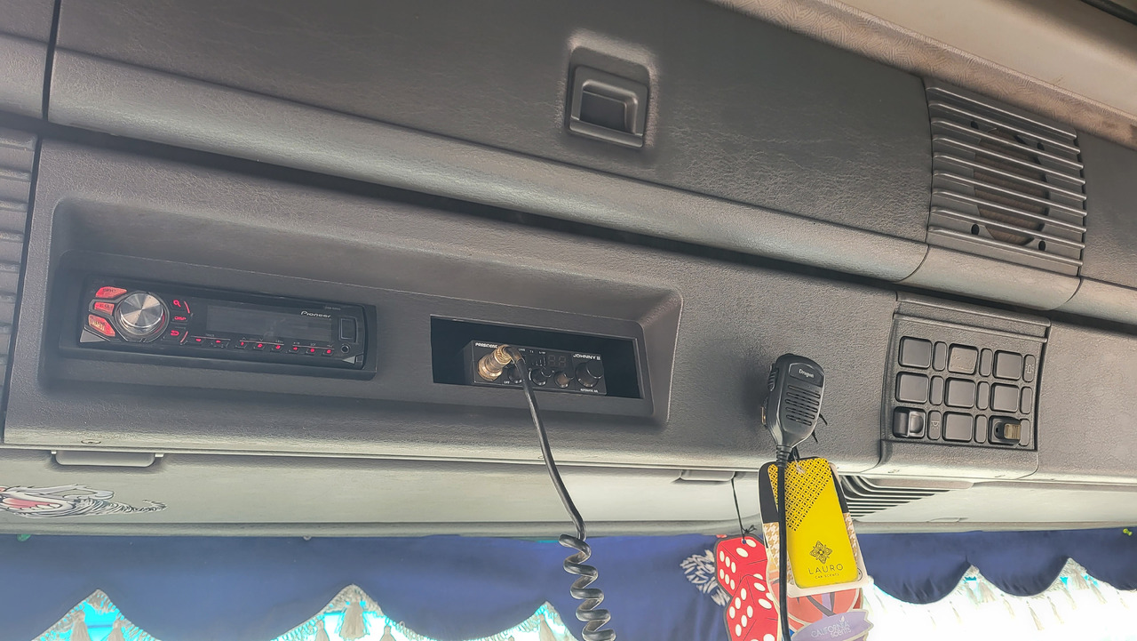 Φορτηγό σασί SCANIA R124 420 6X4: φωτογραφία 32