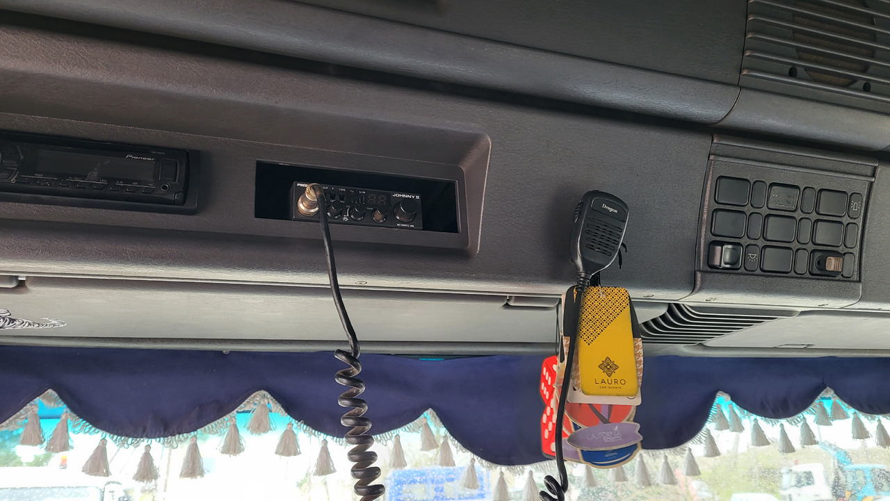 Φορτηγό σασί SCANIA R124 420 6X4: φωτογραφία 22