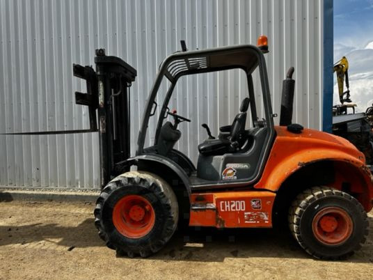 Ausa C200HX4 - 4x4 à 16500€ HT - Περονοφόρο όχημα: φωτογραφία 1 Ausa C200HX4 - 4x4 à 16500€ HT - Περονοφόρο όχημα: φωτογραφία 1