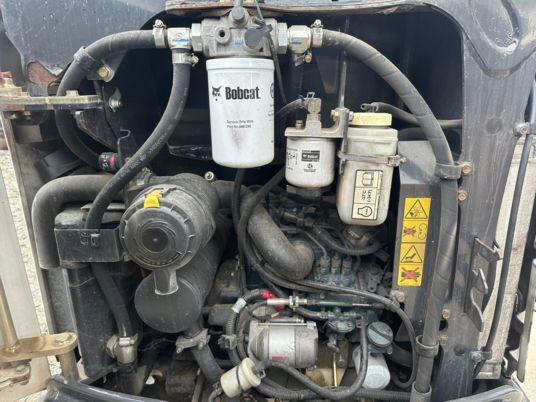 Μίνι εκσκαφέας Bobcat E17 Canopy: φωτογραφία 9 Μίνι εκσκαφέας Bobcat E17 Canopy: φωτογραφία 9