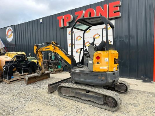 Μίνι εκσκαφέας Bobcat E26 Canopy à 18500 € HT: φωτογραφία 6