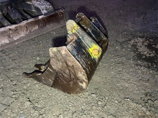 Godet de terrassement jcb - axe 45 mm - Κουβάς για εκσκαφέα: φωτογραφία 4 Godet de terrassement jcb - axe 45 mm - Κουβάς για εκσκαφέα: φωτογραφία 4