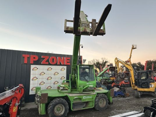 Merlo ROTO 38.16 à 39 900 € HT - Τηλεσκοπικός φορτωτής: φωτογραφία 4 Merlo ROTO 38.16 à 39 900 € HT - Τηλεσκοπικός φορτωτής: φωτογραφία 4