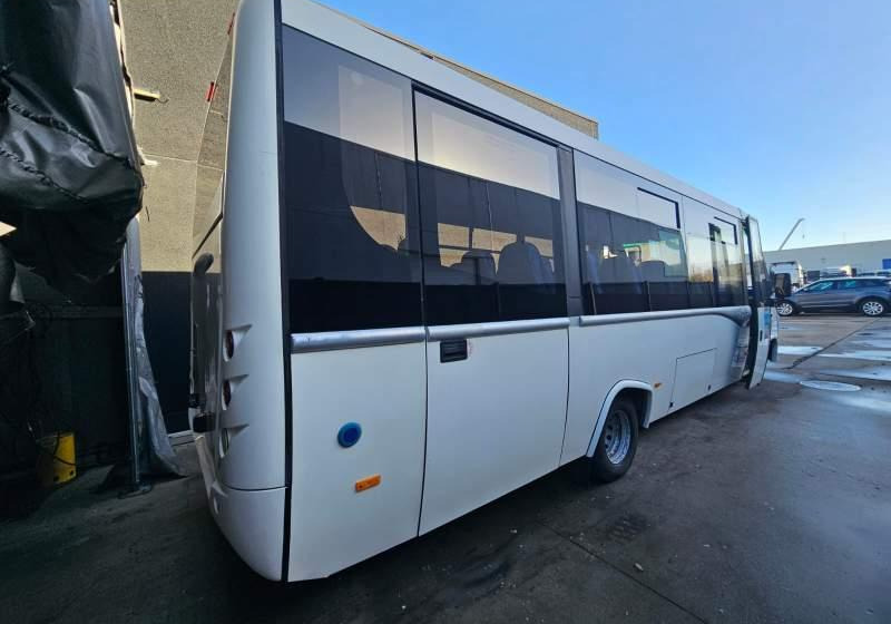 Iveco Kapena Thesi - Προαστιακό λεωφορείο: φωτογραφία 4 Iveco Kapena Thesi - Προαστιακό λεωφορείο: φωτογραφία 4