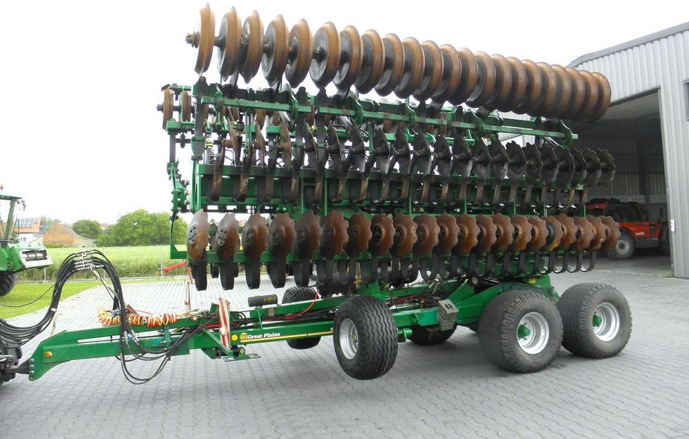 Great Plains Simba X-Prees 10 Stan Bardzo Dobry, 2014 Rok, Nie Malowana - Μηχανή οργώματος: φωτογραφία 2 Great Plains Simba X-Prees 10 Stan Bardzo Dobry, 2014 Rok, Nie Malowana - Μηχανή οργώματος: φωτογραφία 2