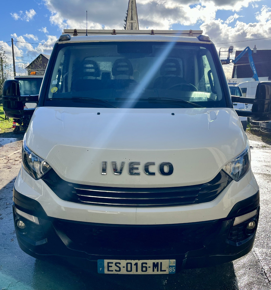 IVECO Daily 35-180 35c18 plateau - Μικρό φορτηγό με καρότσα: φωτογραφία 2 IVECO Daily 35-180 35c18 plateau - Μικρό φορτηγό με καρότσα: φωτογραφία 2
