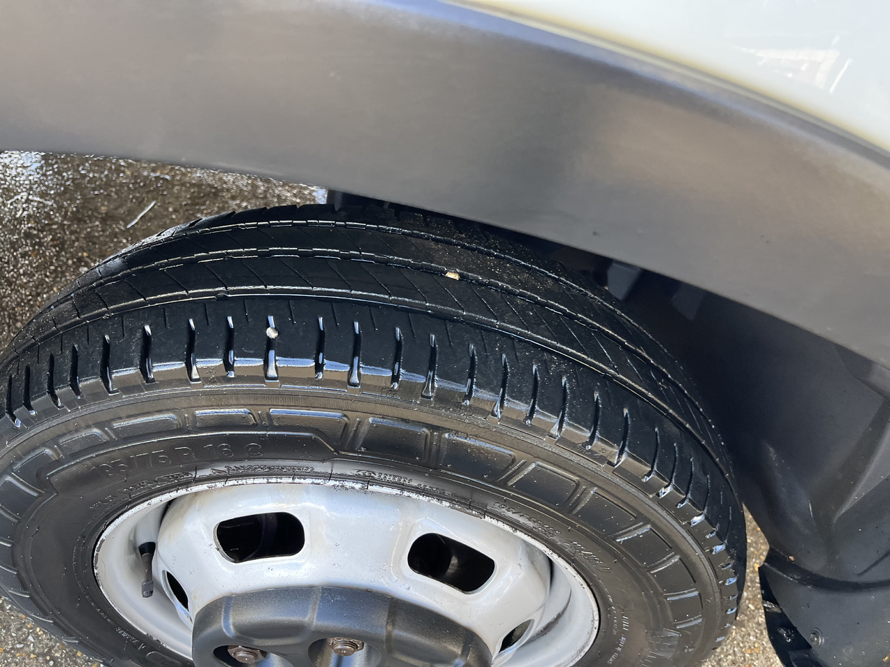 IVECO Daily 35-180 35c18 plateau - Μικρό φορτηγό με καρότσα: φωτογραφία 4 IVECO Daily 35-180 35c18 plateau - Μικρό φορτηγό με καρότσα: φωτογραφία 4