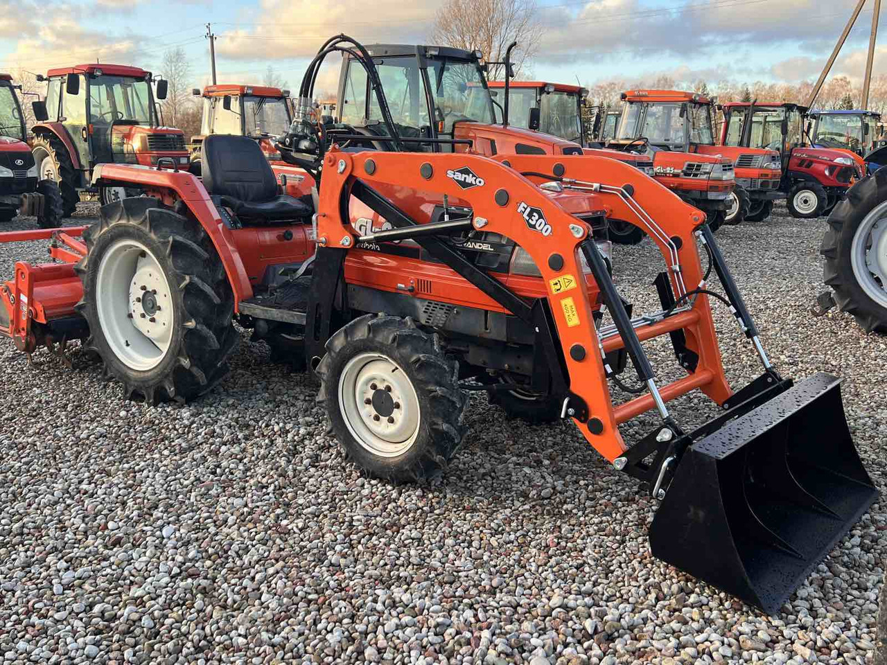 Kubota GL25 - Μικρό τρακτέρ: φωτογραφία 1 Kubota GL25 - Μικρό τρακτέρ: φωτογραφία 1