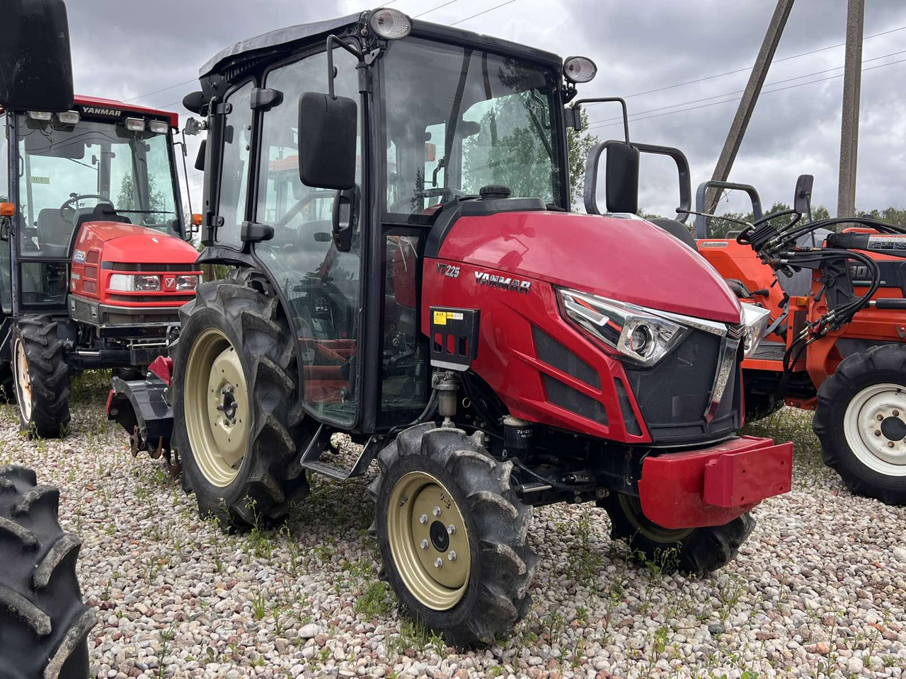 Yanmar YT225 - Μικρό τρακτέρ: φωτογραφία 2 Yanmar YT225 - Μικρό τρακτέρ: φωτογραφία 2