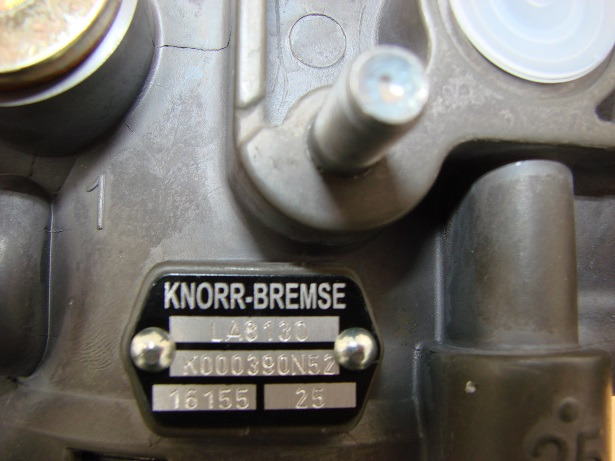 DAF OSUSZACZ POWIETRZA DAF XF 105 95 CF 75 85 2107984 - Εξαρτήματα φρένων: φωτογραφία 2 DAF OSUSZACZ POWIETRZA DAF XF 105 95 CF 75 85 2107984 - Εξαρτήματα φρένων: φωτογραφία 2