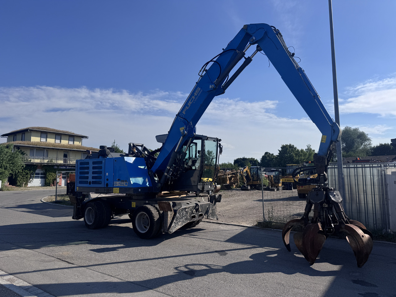 FUCHS MHL 320 F - Μηχάνημα Διαχείρισης Υλικών: φωτογραφία 5 FUCHS MHL 320 F - Μηχάνημα Διαχείρισης Υλικών: φωτογραφία 5