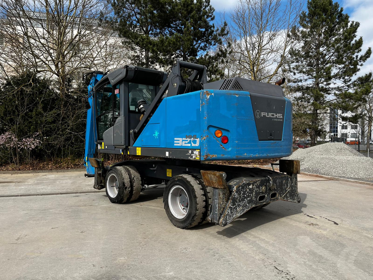 Fuchs MHL 320 F - Μηχάνημα Διαχείρισης Υλικών: φωτογραφία 2 Fuchs MHL 320 F - Μηχάνημα Διαχείρισης Υλικών: φωτογραφία 2