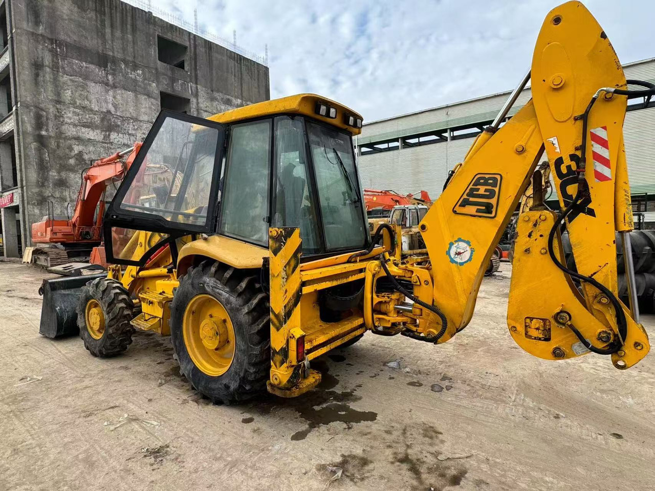 JCB 3CX - Φορτωτής εκσκαφέας: φωτογραφία 2 JCB 3CX - Φορτωτής εκσκαφέας: φωτογραφία 2