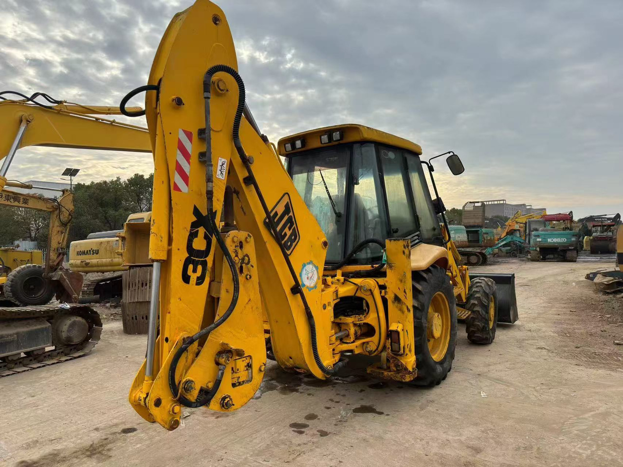 JCB 3CX - Φορτωτής εκσκαφέας: φωτογραφία 4 JCB 3CX - Φορτωτής εκσκαφέας: φωτογραφία 4