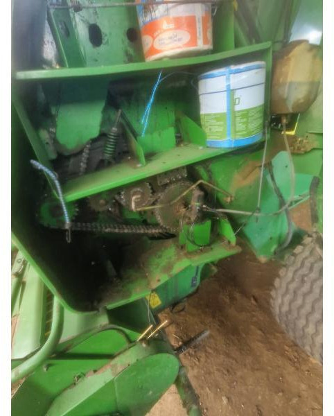 JOHN DEERE 592 - Χορτοδετική μηχανή στρόγγυλης μπάλας: φωτογραφία 5 JOHN DEERE 592 - Χορτοδετική μηχανή στρόγγυλης μπάλας: φωτογραφία 5