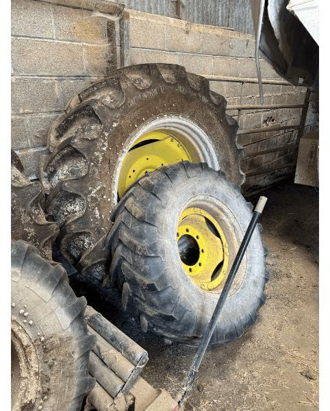 JOHN DEERE 6230 - Τρακτέρ: φωτογραφία 3 JOHN DEERE 6230 - Τρακτέρ: φωτογραφία 3