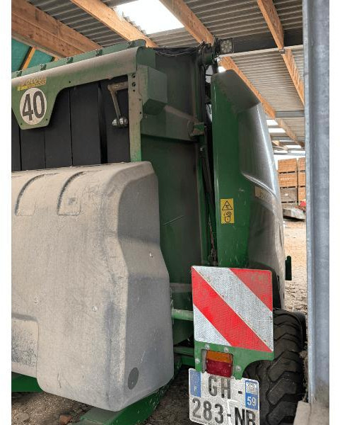 JOHN DEERE V461M - Χορτοδετική μηχανή στρόγγυλης μπάλας: φωτογραφία 2 JOHN DEERE V461M - Χορτοδετική μηχανή στρόγγυλης μπάλας: φωτογραφία 2