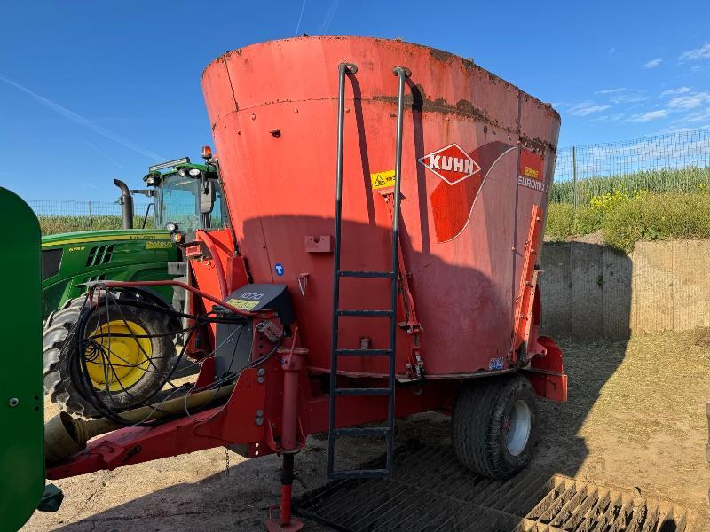 KUHN 1070 - Ενσιροδιανομέας: φωτογραφία 3 KUHN 1070 - Ενσιροδιανομέας: φωτογραφία 3