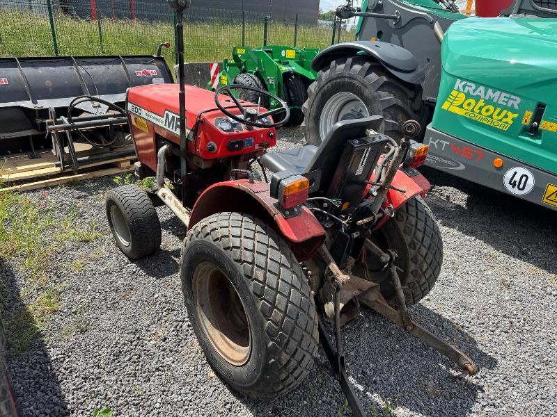 MASSEY-FERGUSON 200 - Τρακτέρ: φωτογραφία 2 MASSEY-FERGUSON 200 - Τρακτέρ: φωτογραφία 2