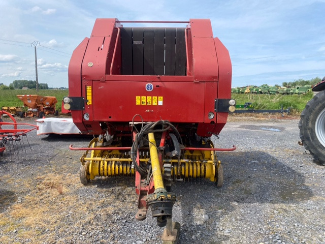 NEW-HOLLAND BR750 - Χορτοδετική μηχανή στρόγγυλης μπάλας: φωτογραφία 2 NEW-HOLLAND BR750 - Χορτοδετική μηχανή στρόγγυλης μπάλας: φωτογραφία 2
