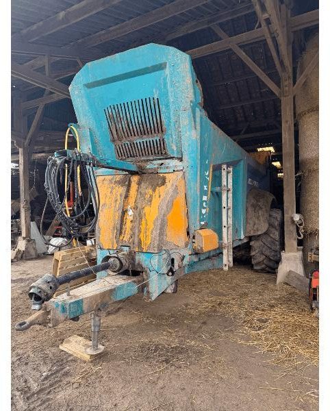 ROLLAND ROLLFORCE 5517 - Κοπροδιανομέας: φωτογραφία 1 ROLLAND ROLLFORCE 5517 - Κοπροδιανομέας: φωτογραφία 1
