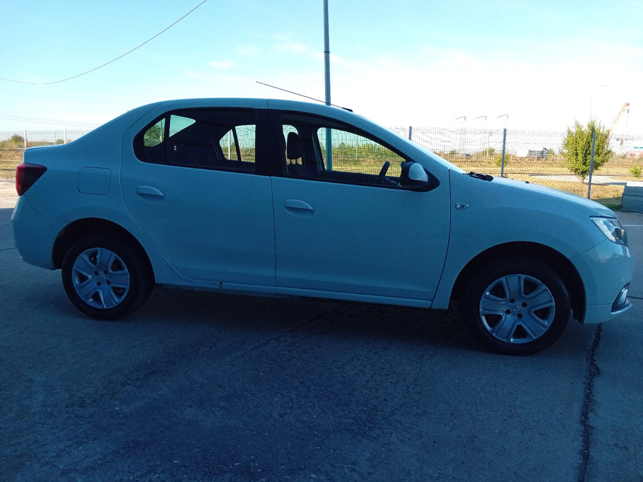 Dacia Logan 1.5 dCi, TOP ! - Λιμουζίνα/ Sedan: φωτογραφία 4 Dacia Logan 1.5 dCi, TOP ! - Λιμουζίνα/ Sedan: φωτογραφία 4