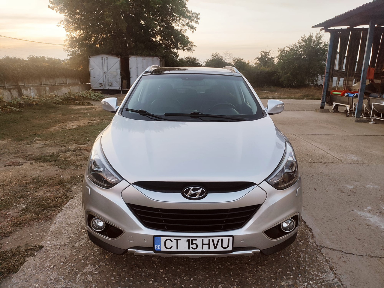 Hyundai IX35 - Λιμουζίνα/ Sedan: φωτογραφία 4 Hyundai IX35 - Λιμουζίνα/ Sedan: φωτογραφία 4