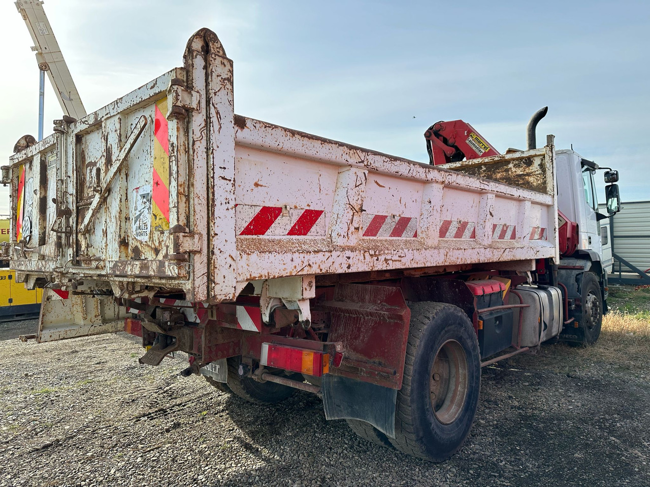 IVECO EUROTRAKKER TIPPER - Φορτηγό ανατρεπόμενο: φωτογραφία 5 IVECO EUROTRAKKER TIPPER - Φορτηγό ανατρεπόμενο: φωτογραφία 5