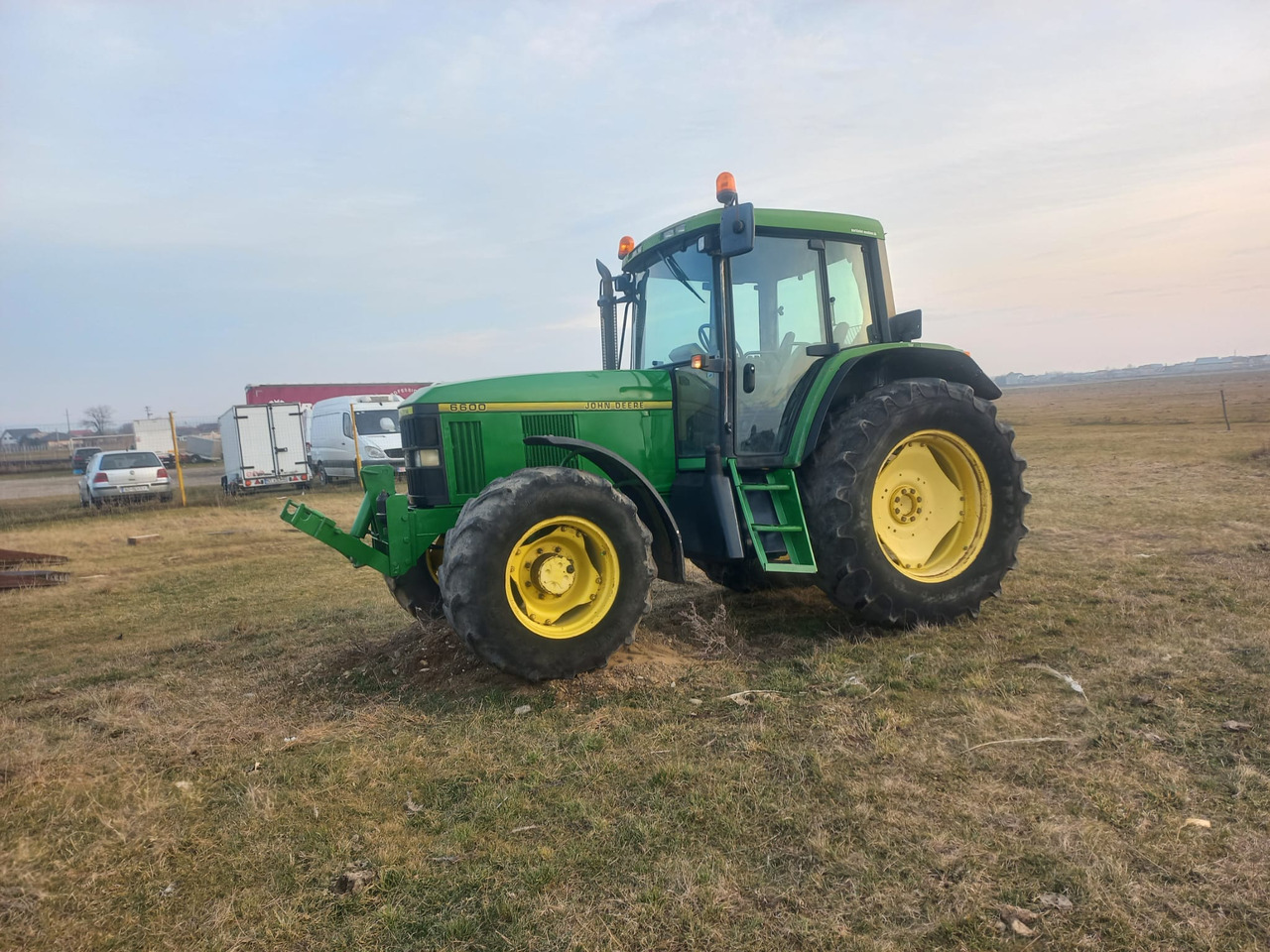 JOHN DEERE 6600 TRACTOR - Τρακτέρ: φωτογραφία 1 JOHN DEERE 6600 TRACTOR - Τρακτέρ: φωτογραφία 1