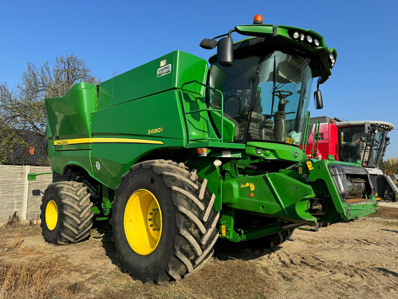 John Deere S680i combine + 635X Header + Zurn trailer - Θεριζοαλωνιστική μηχανή: φωτογραφία 1 John Deere S680i combine + 635X Header + Zurn trailer - Θεριζοαλωνιστική μηχανή: φωτογραφία 1