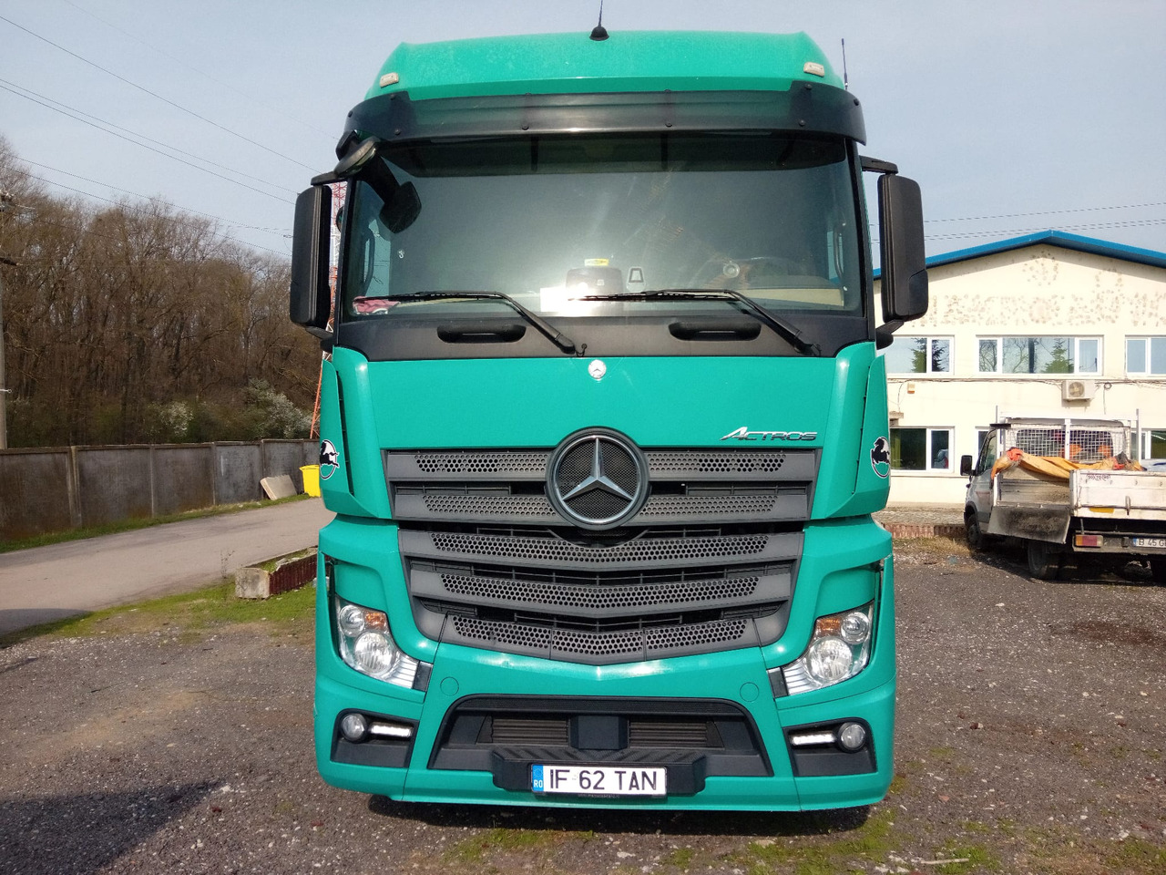 Mercedes-Benz Actros 18.45 - Τράκτορας: φωτογραφία 3 Mercedes-Benz Actros 18.45 - Τράκτορας: φωτογραφία 3