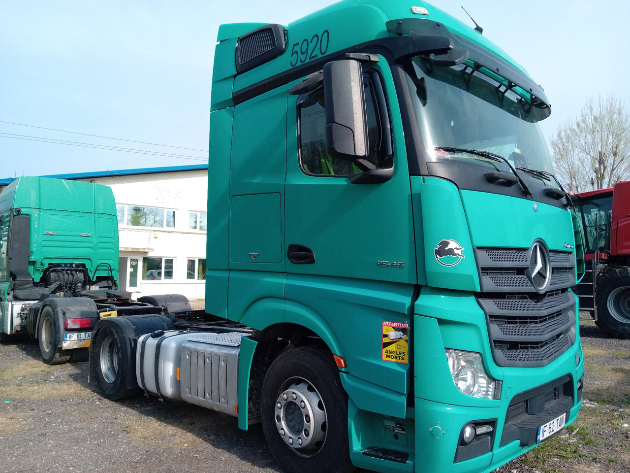 Mercedes-Benz Actros 18.45 - Τράκτορας: φωτογραφία 4 Mercedes-Benz Actros 18.45 - Τράκτορας: φωτογραφία 4