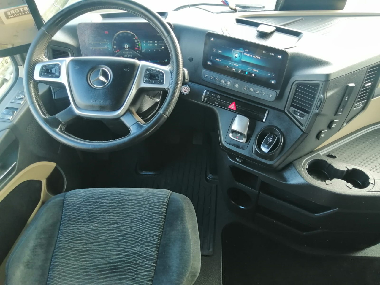 Mercedes-Benz Actros 1845 LS, BIG SPACE, TOP!!! - Τράκτορας: φωτογραφία 4 Mercedes-Benz Actros 1845 LS, BIG SPACE, TOP!!! - Τράκτορας: φωτογραφία 4