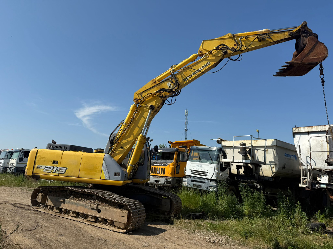 NEW HOLLAND E 215 EXCAVATOR - Ερπυστριοφόρος εκσκαφέας: φωτογραφία 1 NEW HOLLAND E 215 EXCAVATOR - Ερπυστριοφόρος εκσκαφέας: φωτογραφία 1
