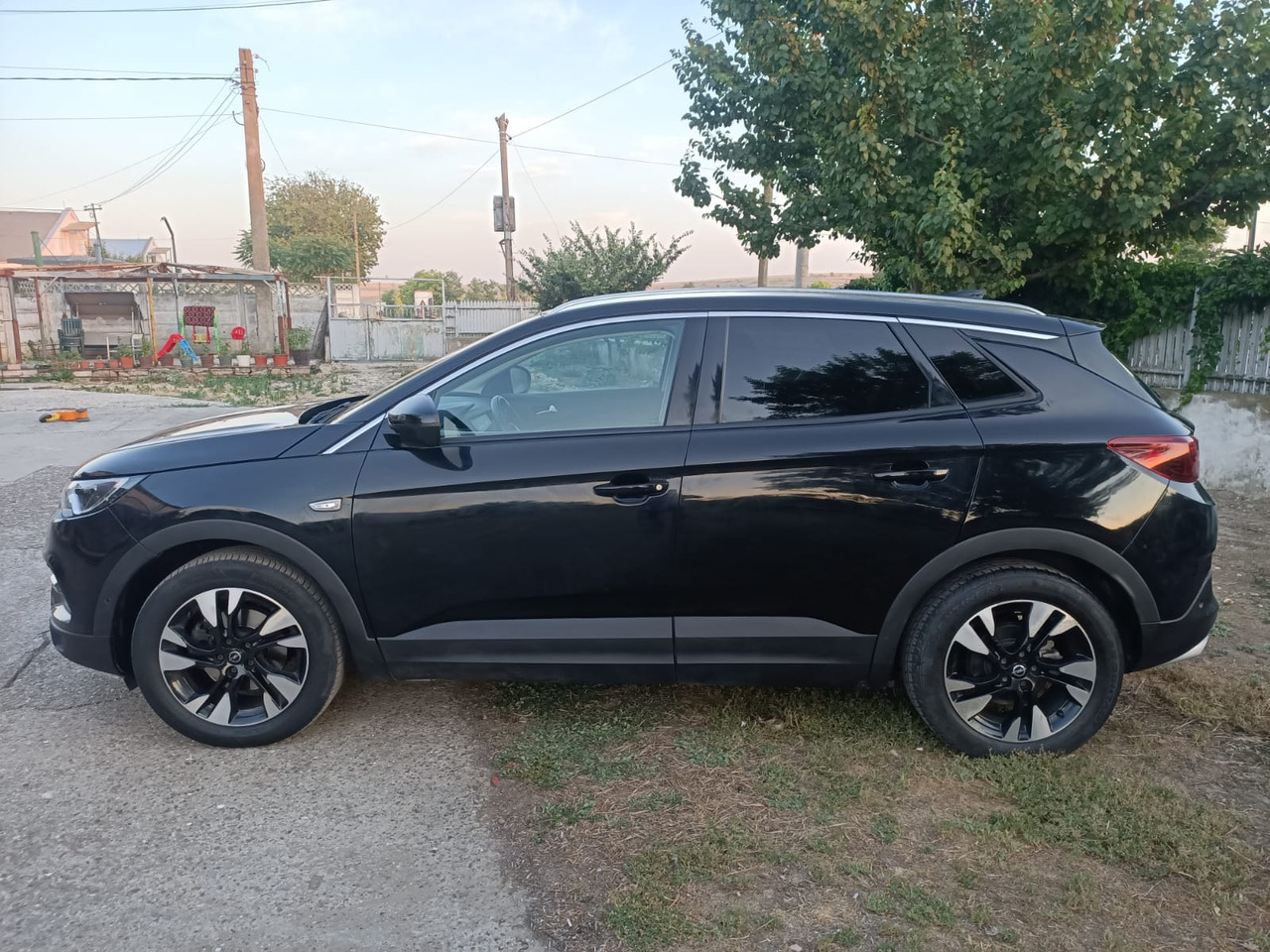 OPEL GRANDLAND X - SUV: φωτογραφία 4 OPEL GRANDLAND X - SUV: φωτογραφία 4
